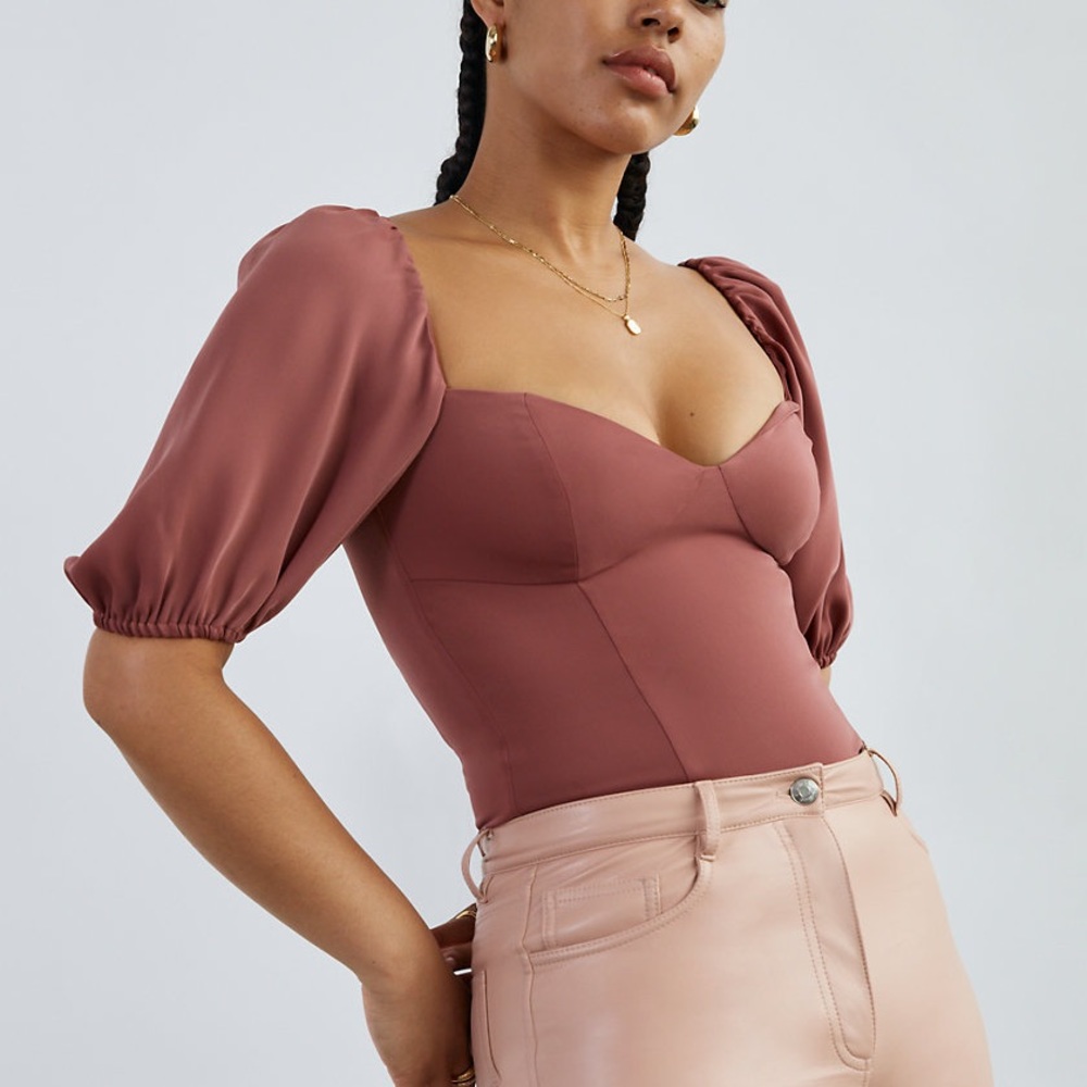 Aritzia Wilfred Novella blouse - short sleeve
